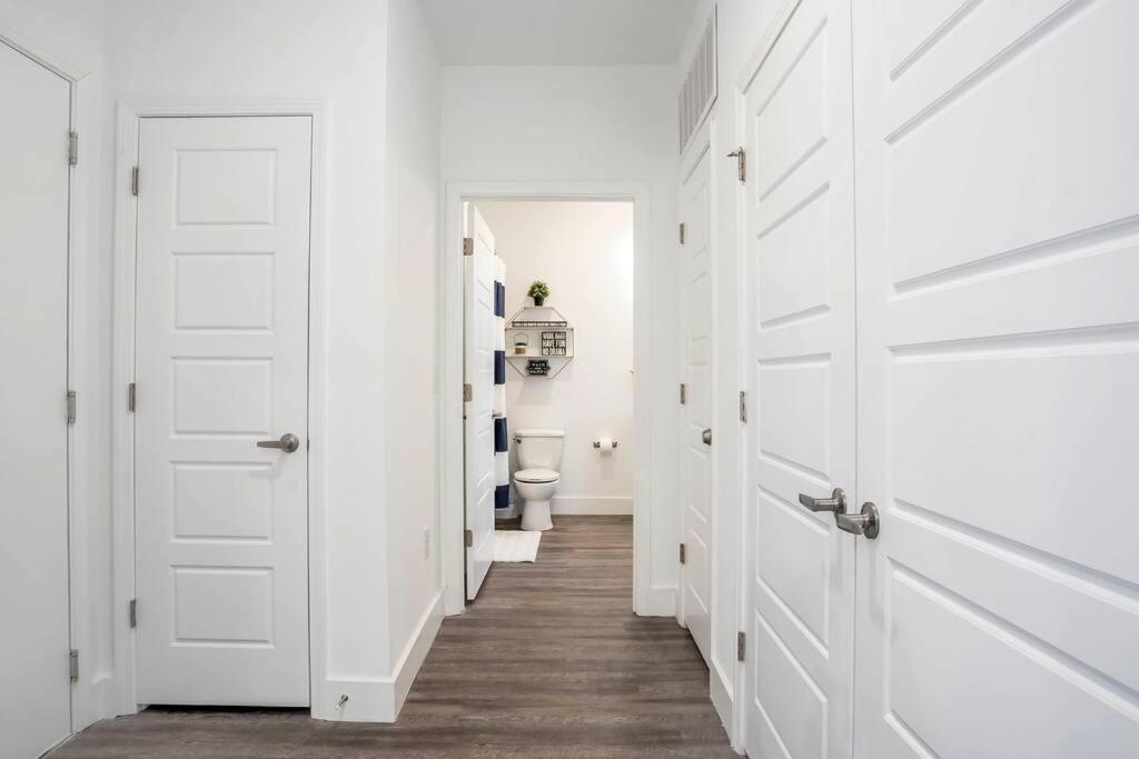 Swanky Atlanta Apartment Exterior photo