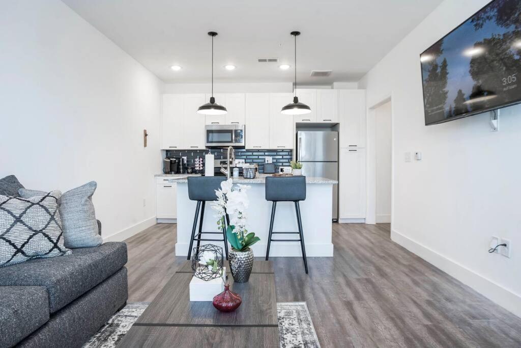 Swanky Atlanta Apartment Exterior photo