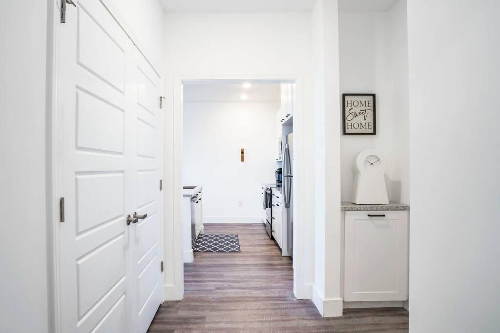 Swanky Atlanta Apartment Exterior photo